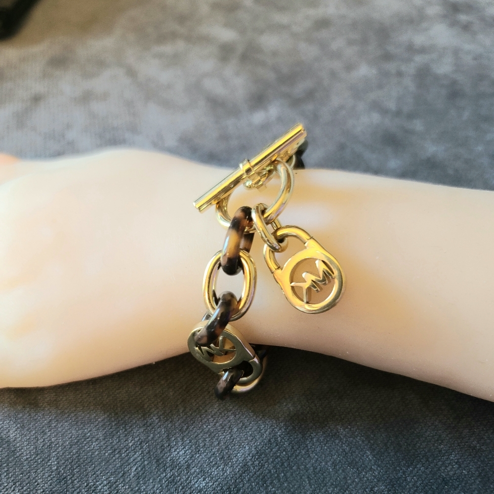 Michael Kors Tortoise Shell Gold Tone Toggle Bracelet